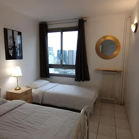3 Bedrooms And Salon, La Defense, 5 Min Walk Metro *